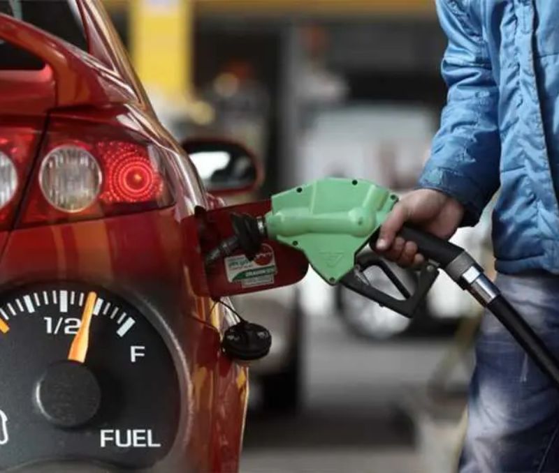 Cách đổ Xăng Xe Mitsubishi đúng Kỹ Thuật Và Tiết Kiệm Nhiên Liệu