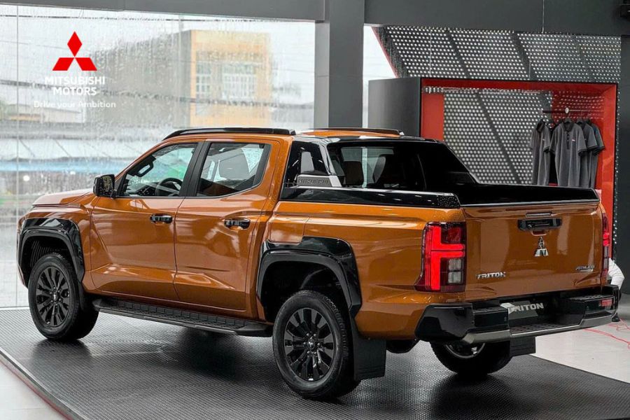 Mitsubishi Triton 4wd At Athlete Bán Tải Đẳng Cấp, Hiệu Suất Mạnh Mẽ