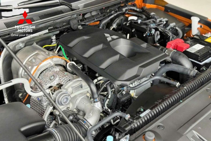 Mitsubishi Triton 4wd At Athlete Bán Tải Đẳng Cấp, Hiệu Suất Mạnh Mẽ