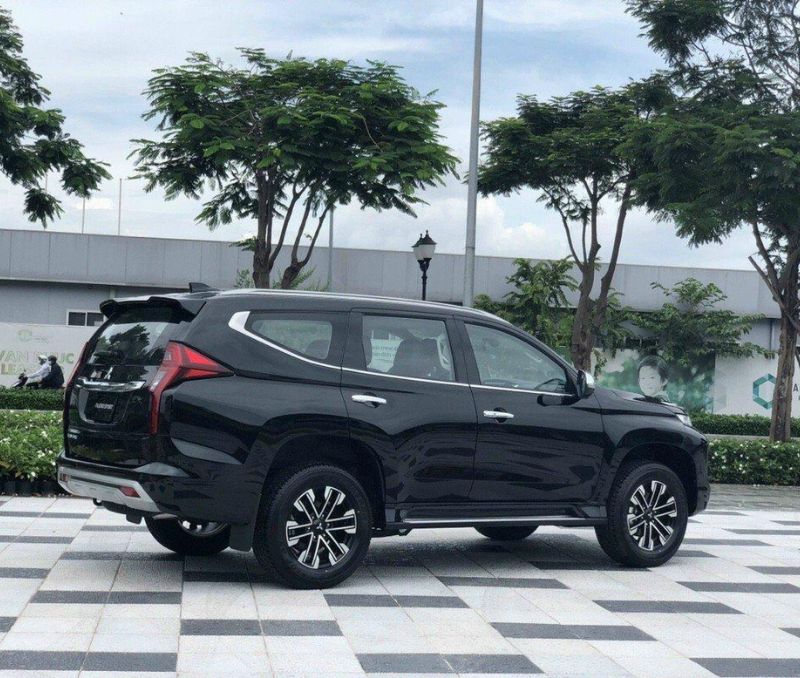 Mitsubishi 5 chỗ giá bao nhiêu? Tìm hiểu giá xe tại Mitsubishi Bình Dương 3 Mitsubishi 5 Chỗ Giá Bao Nhiêu? Tìm Hiểu Giá Xe Tại Mitsubishi Bình Dương