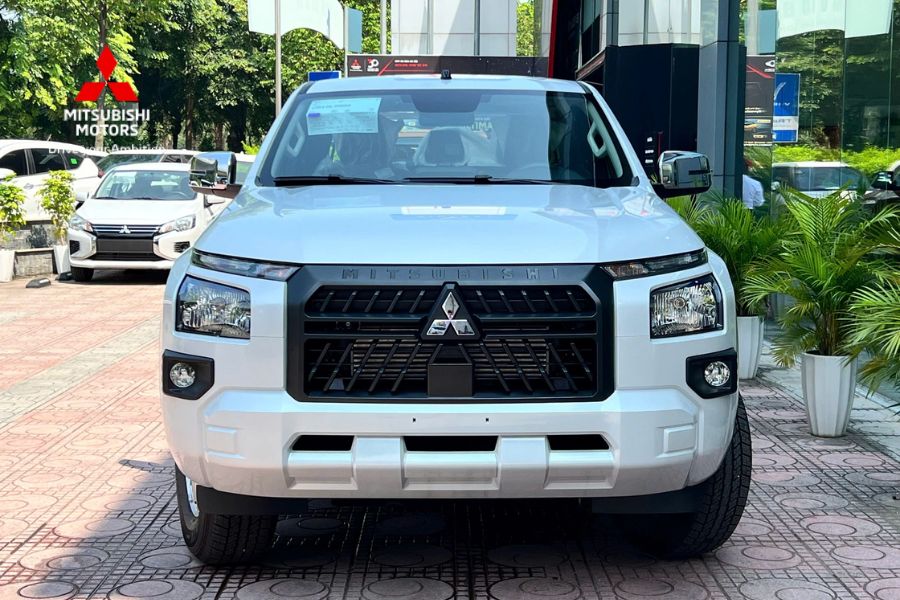 Mitsubishi Triton 2wd At Glx – Bán Tải Mạnh Mẽ, Giá Tốt 2025