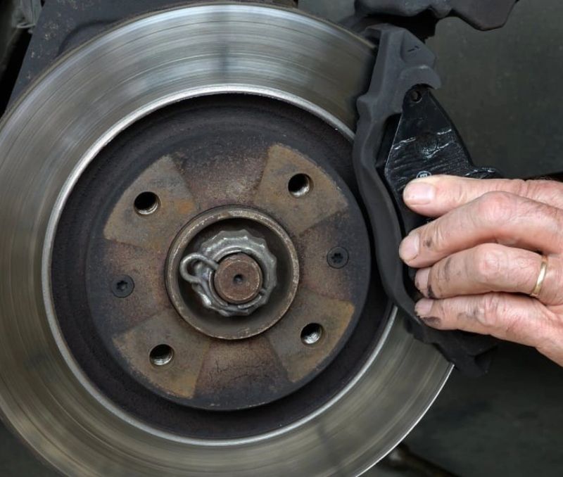 Thay Má Phanh ô Tô Khi Nào để đảm Bảo An Toàn?