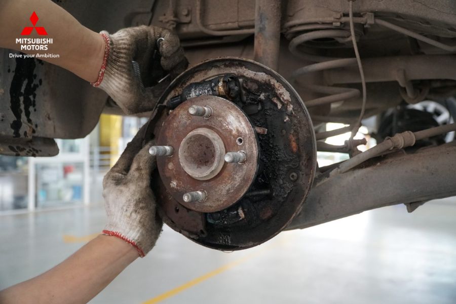 Hướng Dẫn Bảo Dưỡng Hệ Thống Phanh Xe ô Tô Hiệu Quả