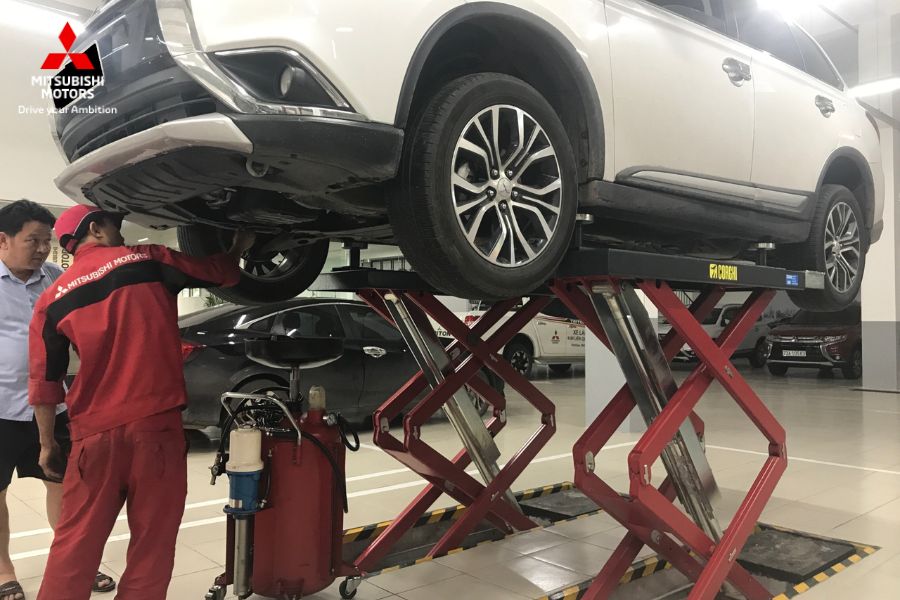 Bảo dưỡng xe ô tô cũ giúp tăng tuổi thọ và tiết kiệm chi phí 2 Bảo Dưỡng Xe ô Tô Cũ Giúp Tăng Tuổi Thọ Và Tiết Kiệm Chi Phí