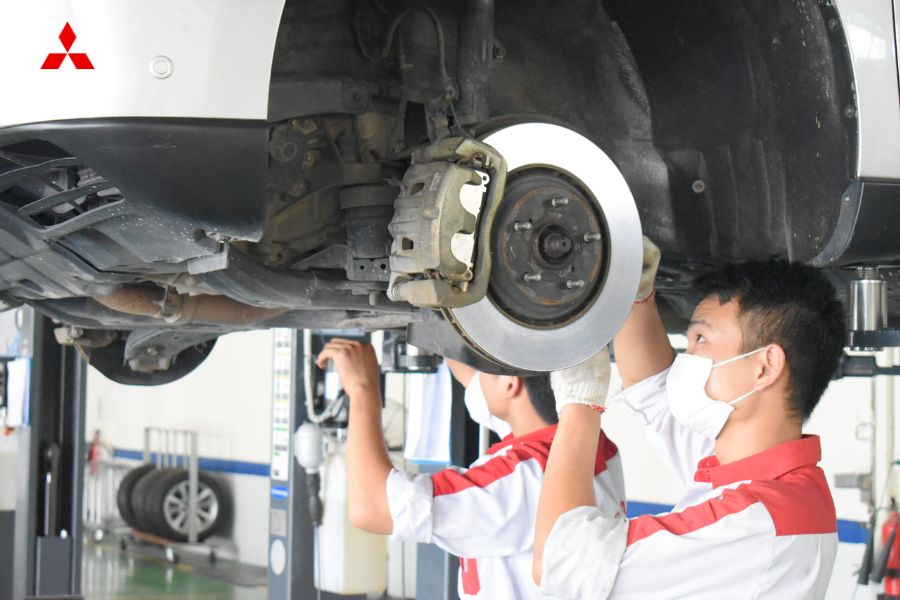 Cách Kiểm Tra Hệ Thống Phanh Xe ô Tô để đảm Bảo An Toàn