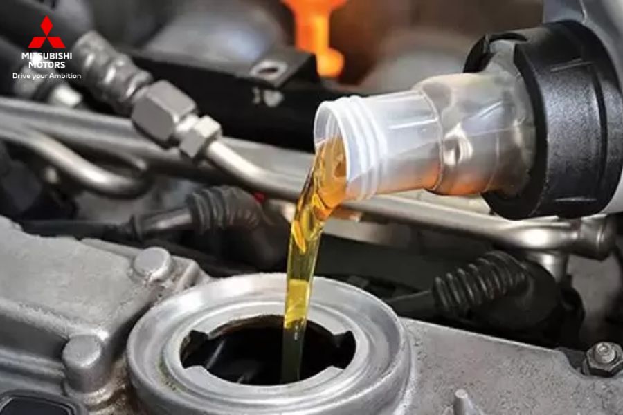 Thay dầu động cơ xe ô tô đúng cách để xe luôn bên bỉ 1 Thay Dầu động Cơ Xe ô Tô đúng Cách để Xe Luôn Bên Bỉ