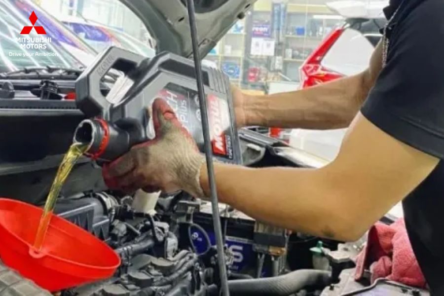 Thay Dầu động Cơ Xe ô Tô đúng Cách để Xe Luôn Bên Bỉ